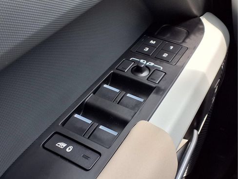 Used 2024 Land Rover Defender 130 S AWD/4WD image 23