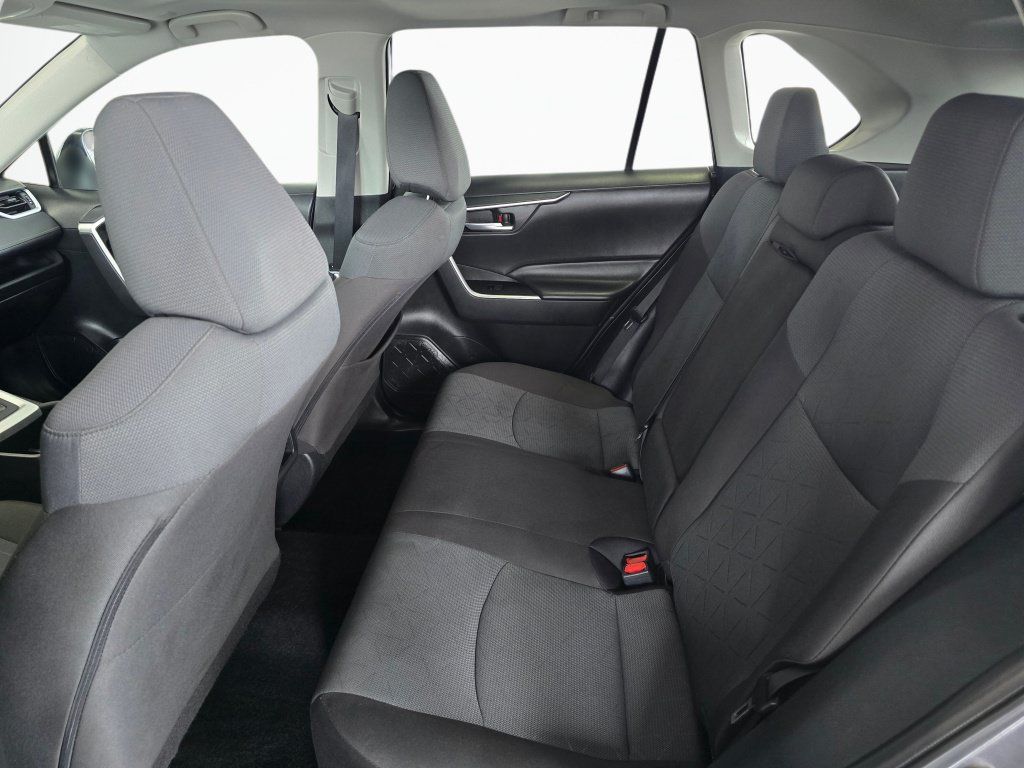 Used 2025 Toyota RAV4 XLE w/ Convenience Package AWD/4WD image 37