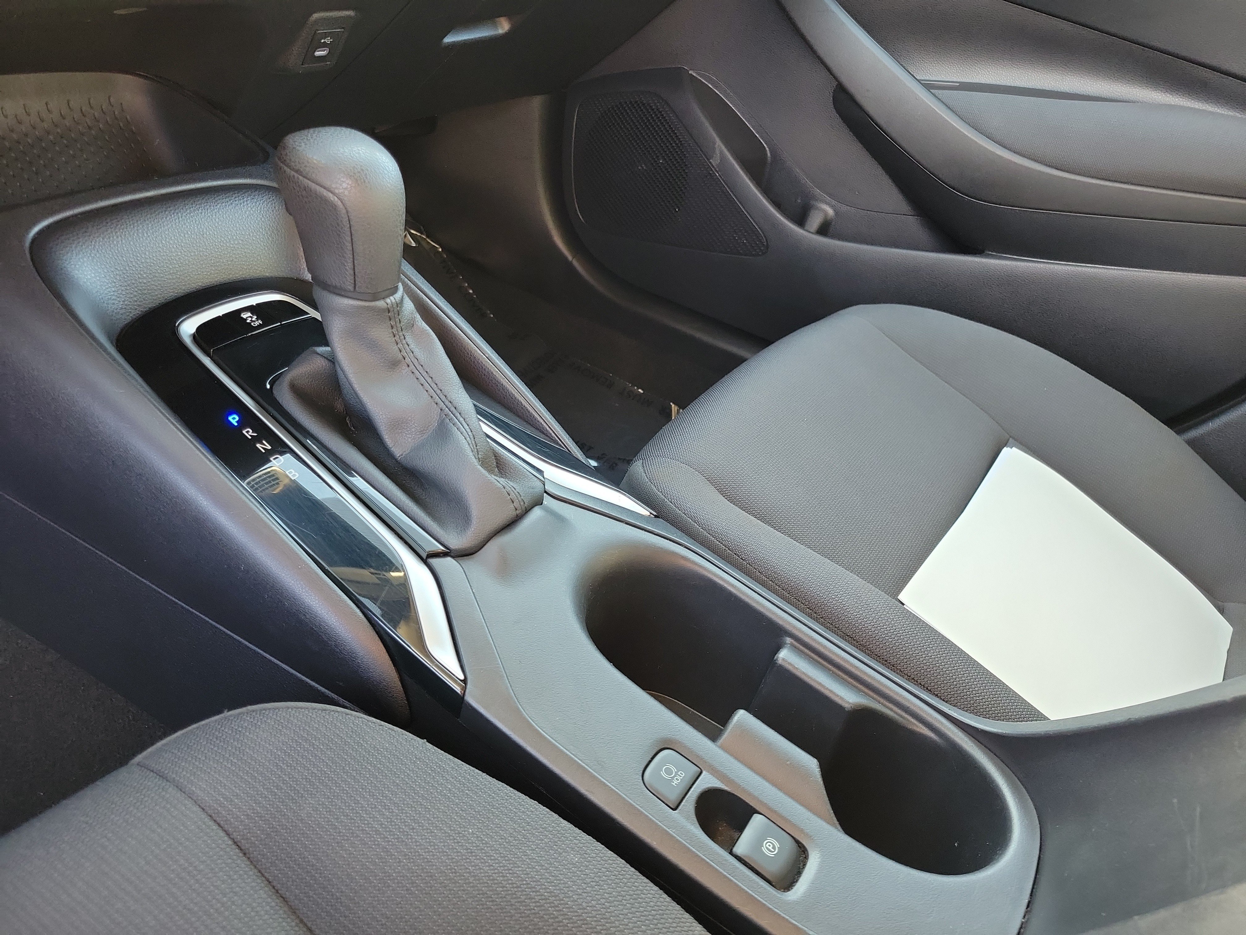 Used 2024 Toyota Corolla LE FWD image 29