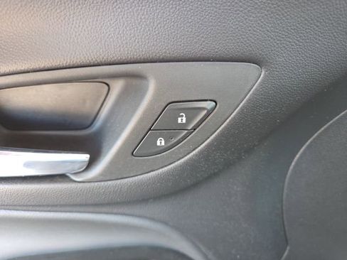 Used 2024 Chevrolet Equinox LT w/ LPO, Floor Liner Package image 57