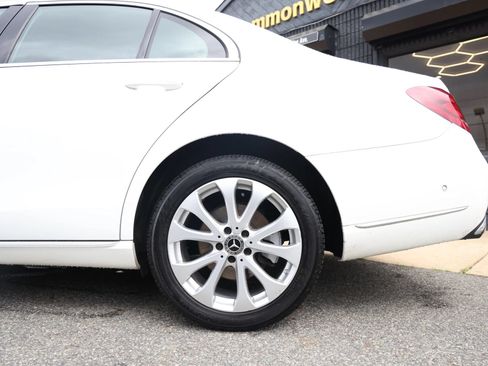 Used 2019 Mercedes-Benz E 300 4MATIC image 12