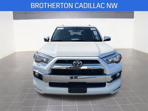 Used 2018 Toyota 4Runner SR5 image 2