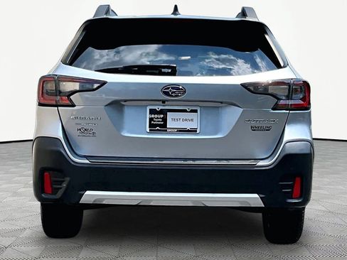 Used 2022 Subaru Outback Limited AWD/4WD image 5