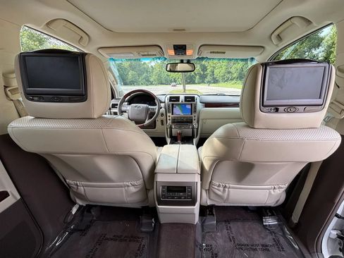 Used 2013 Lexus GX 460 w/ Comfort Plus Pkg AWD/4WD image 17