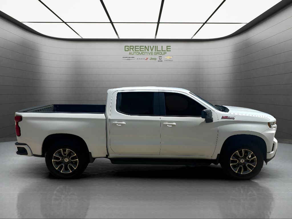 Used 2022 Chevrolet Silverado 1500 RST w/ Z71 Off-Road Package AWD/4WD image 4
