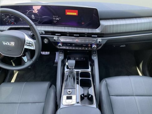 Certified 2025 Kia Telluride SX FWD image 10