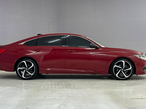 Used 2021 Honda Accord Sport image 8