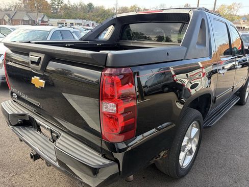 Used 2012 Chevrolet Avalanche LT w/ All-Star Edition image 8