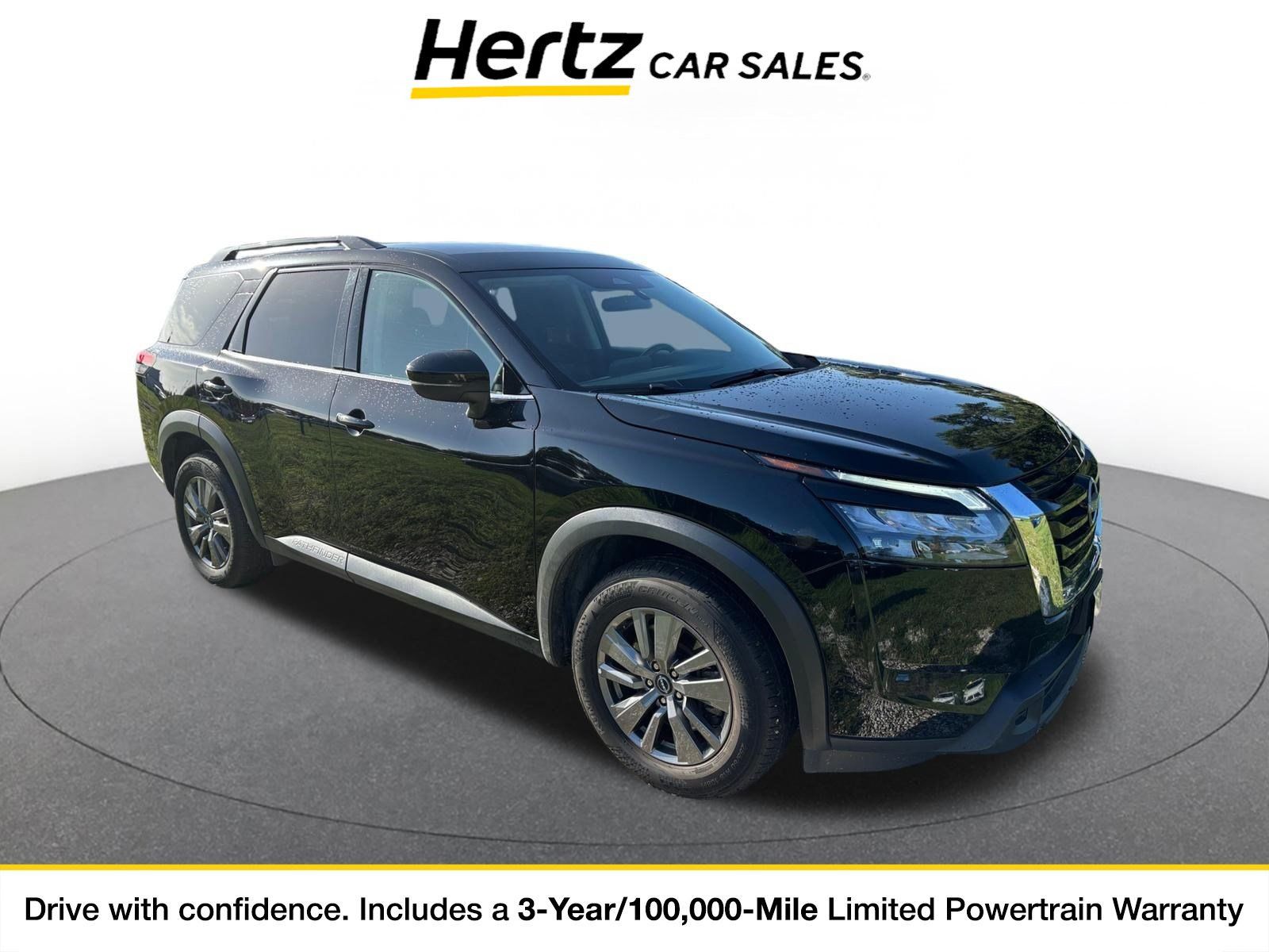 Used 2025 Nissan Pathfinder SV FWD image 1