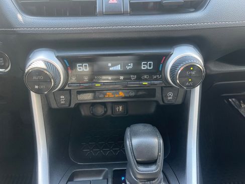 Certified 2024 Toyota RAV4 XLE FWD image 20
