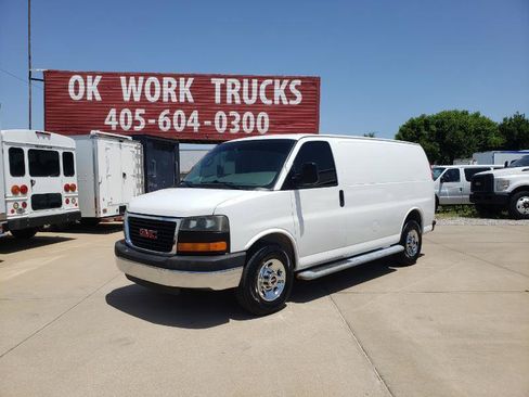 Used 2014 GMC Savana 2500 RWD image 3