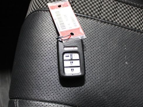 Used 2020 Honda Civic Touring image 19