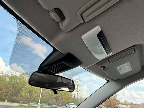 Used 2025 Nissan Kicks Play S image 27