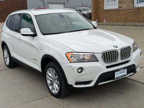 Used 2013 BMW X3 xDrive28i AWD/4WD image 2