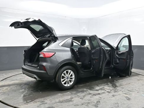 Used 2020 Ford Escape SE image 46