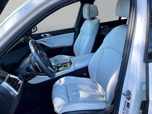 Certified 2024 BMW X5 M60i AWD/4WD image 8