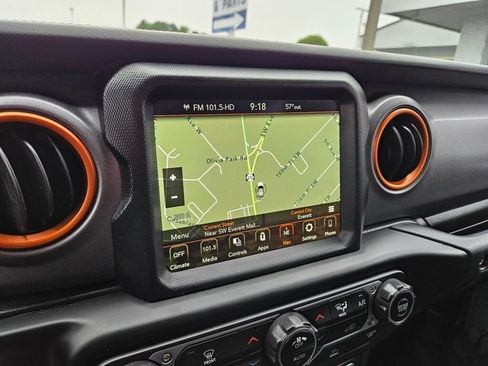 Used 2022 Jeep Gladiator Mojave w/ LED Lighting Group AWD/4WD image 23