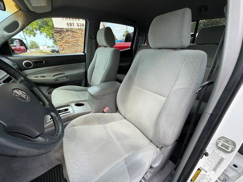 Used 2007 Toyota Tacoma PreRunner RWD image 10
