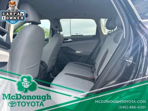 Used 2024 Volkswagen Taos SE AWD/4WD image 11