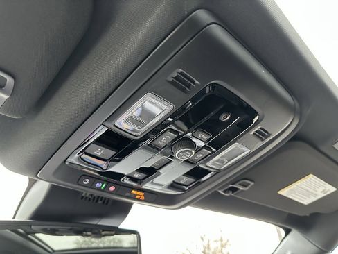 New 2026 Chevrolet Suburban RST w/ RST Capability Package image 34