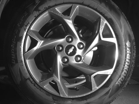 Used 2025 Chevrolet Trax LT FWD image 14