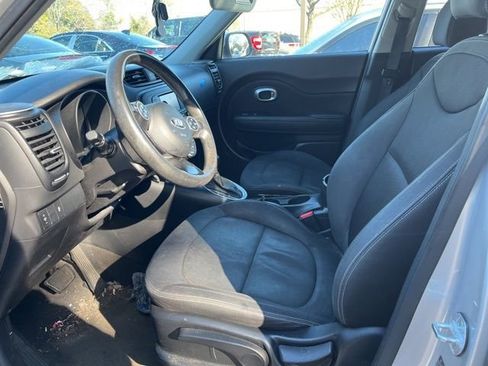 Used 2017 Kia Soul w/ Convenience Package image 25