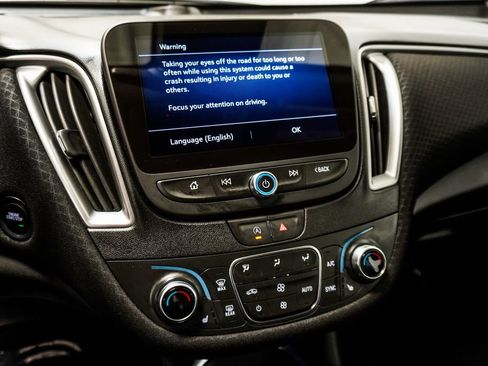 Used 2025 Chevrolet Malibu LT image 22