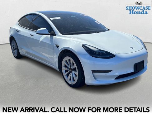 Used 2021 Tesla Model 3 Standard Range Plus image 6