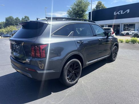 Used 2023 Kia Sorento S w/ Panoramic Sunroof Package AWD/4WD image 8