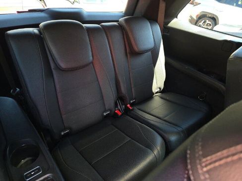 Used 2021 Mercedes-Benz GLS 450 4MATIC image 17