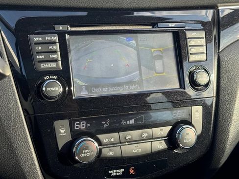 Used 2018 Nissan Rogue Sport SL w/ SL Premium Package FWD image 23