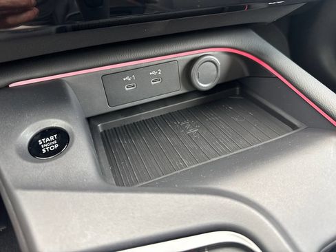 New 2026 Nissan Sentra SR w/ SR Premium Package FWD image 24
