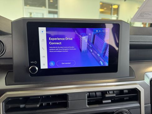 Certified 2025 Toyota Tacoma SR5 image 28