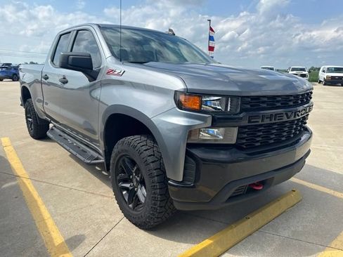 Used 2020 Chevrolet Silverado 1500 Custom Trail Boss w/ Custom Convenience Package AWD/4WD image 10