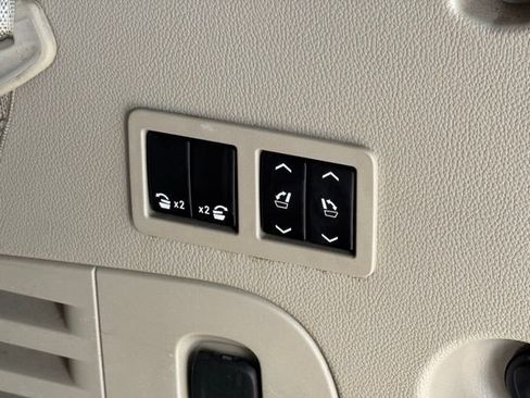 Used 2018 GMC Yukon Denali w/ Denali Ultimate Package image 11