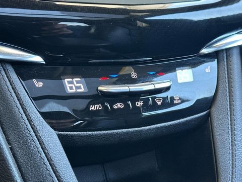 Used 2021 Cadillac XT6 Sport AWD/4WD image 19