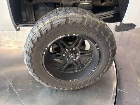 Used 2018 Chevrolet Silverado 1500 LT w/ Max Trailering Package AWD/4WD image 11