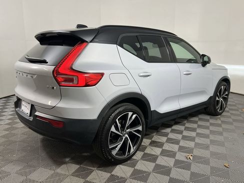 Used 2021 Volvo XC40 T5 R-Design w/ Advanced Package image 10
