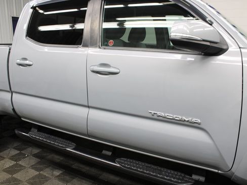 Used 2021 Toyota Tacoma TRD Sport image 25