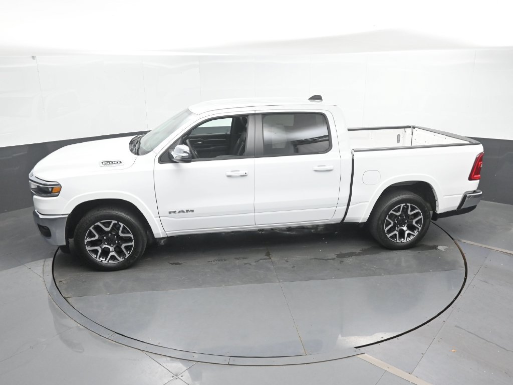 Used 2026 RAM 1500 Laramie AWD/4WD image 35