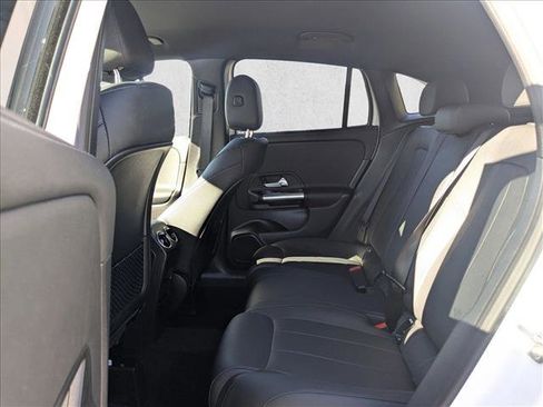 Used 2025 Mercedes-Benz GLA 250 GLA 250 image 18