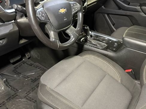 Used 2018 Chevrolet Traverse LT AWD/4WD image 10