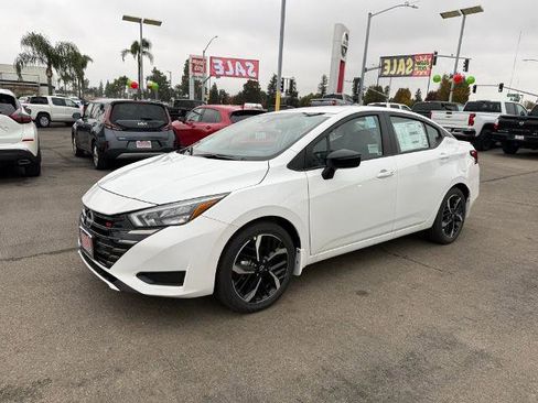 New 2025 Nissan Versa SR w/ Trunk Package image 3