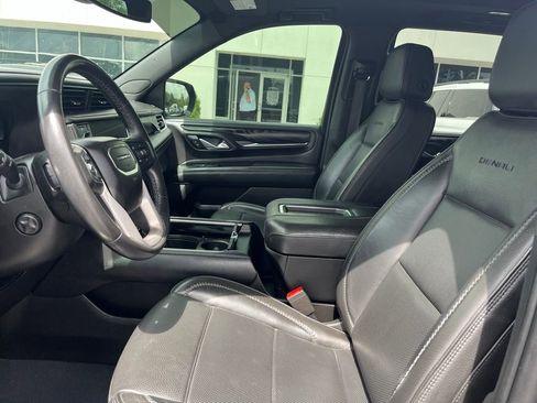 Used 2022 GMC Yukon Denali AWD/4WD image 13