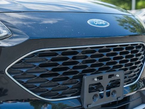 Used 2020 Ford Escape Titanium AWD/4WD image 10