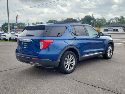 Used 2020 Ford Explorer XLT w/ Equipment Group 202A AWD/4WD image 4
