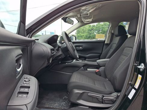 New 2027 Honda HR-V LX image 6
