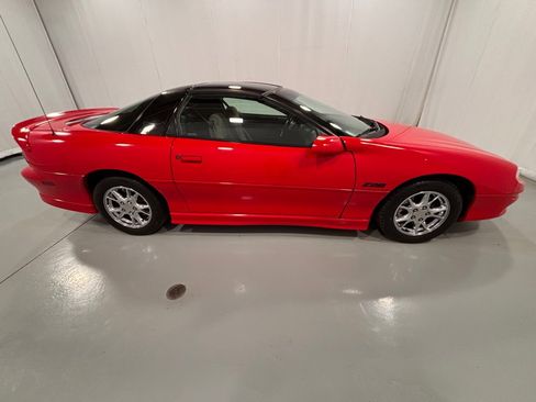 Used 2001 Chevrolet Camaro Z28 w/ Preferred Equipment Group 2 image 4