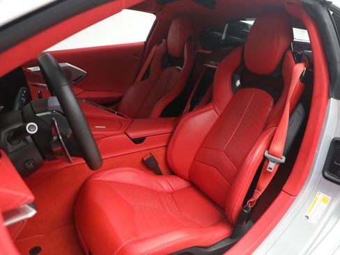 Used 2024 Chevrolet Corvette Stingray Premium Cpe w/ Z51 Performance Package RWD image 15