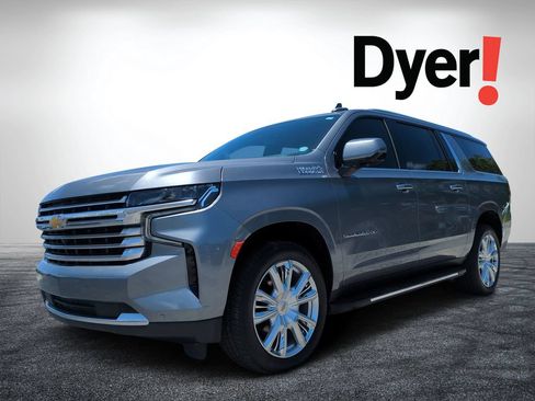 Used 2022 Chevrolet Suburban High Country AWD/4WD image 8